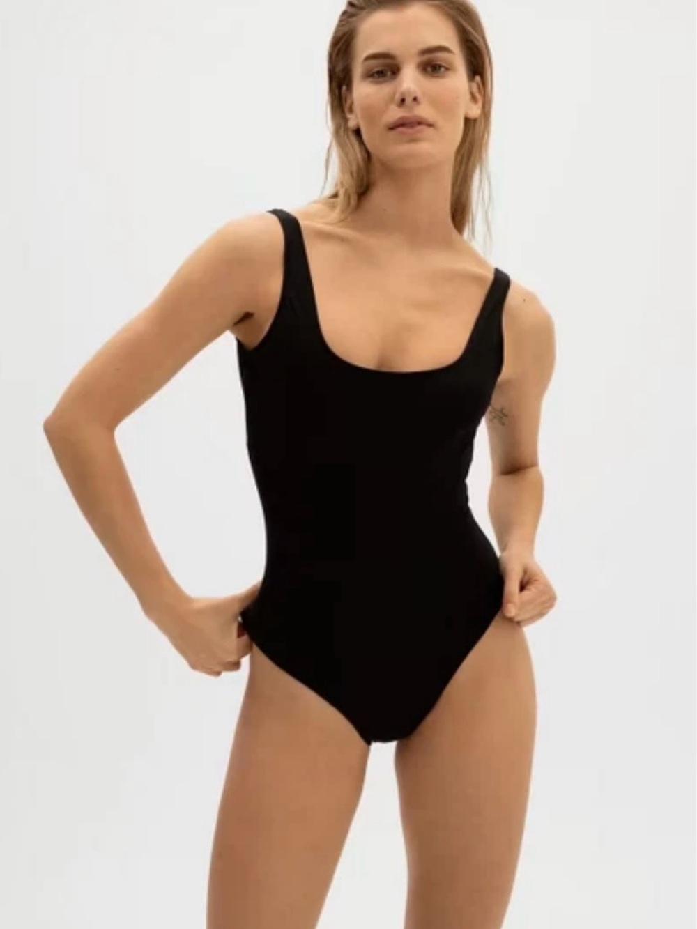 Everlane The Square-Neck One Piece Swimsuit Black, size L, like new!